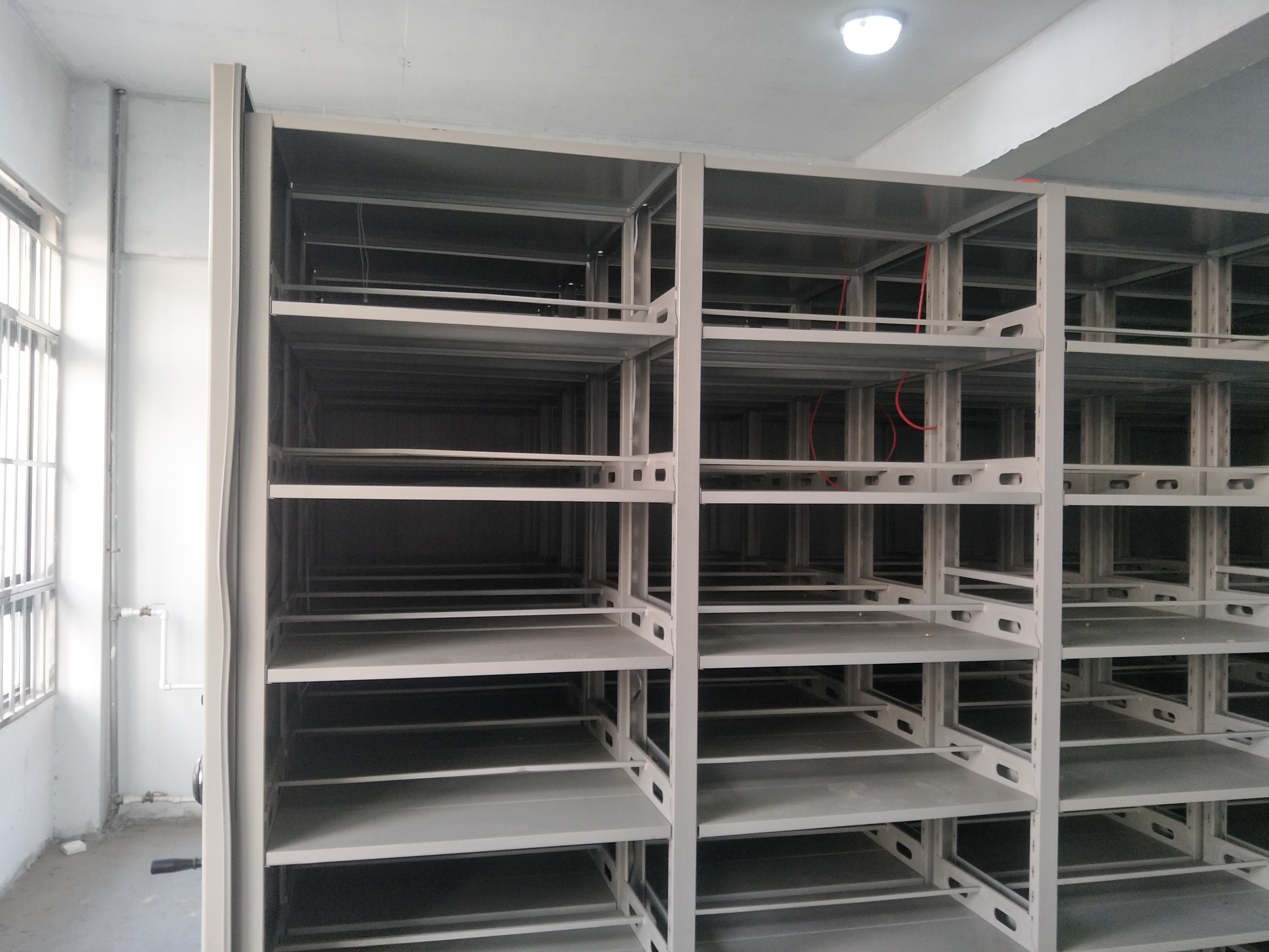密集架隔板材质标准,密集柜隔板国标规范,档案室搁板标准,密集架隔板厚度,密集架隔板承重标准，金卫士密集架，津虎牌密集柜